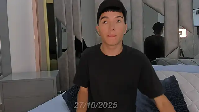 Snapshot of Dallen_Grant chatting on 27, 10, 2025 Dallen Grant online show from 27, 10, 2025