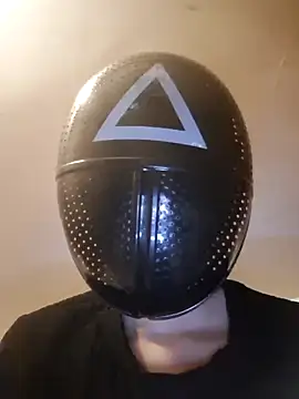 doll in luxury online show from 3, 2, 2026