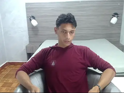 Snapshot of wiltom_ chatting on 2, 11, 2025 wiltom online show from 2, 11, 2025