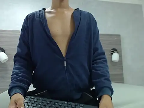 Snapshot of wiltom_ chatting on 11, 11, 2025 wiltom online show from 11, 11, 2025