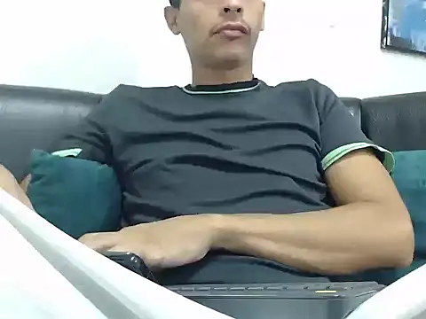 Snapshot of wiltom_ chatting on 23, 11, 2025 wiltom online show from 23, 11, 2025