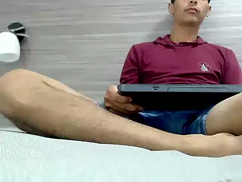 Snapshot of wiltom_ chatting on 26, 11, 2025 wiltom online show from 26, 11, 2025