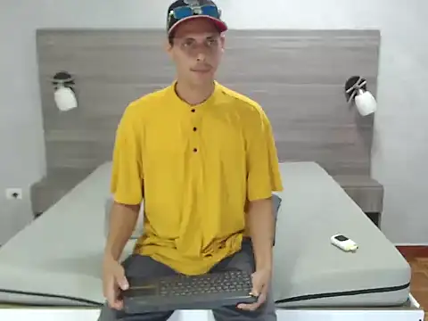 Snapshot of wiltom_ chatting on 30, 11, 2025 wiltom online show from 30, 11, 2025