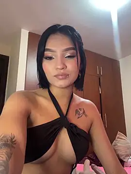 Snapshot of zoeejones chatting on 2, 11, 2025 zoeejones online show from 2, 11, 2025