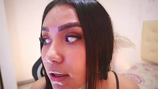 Snapshot of Isabelle_Lane chatting on 1, 12, 2025 Isabelle Lane online show from 1, 12, 2025