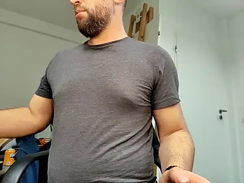 Snapshot of stripcumboy chatting on 24, 10, 2025 stripcumboy online show from 24, 10, 2025