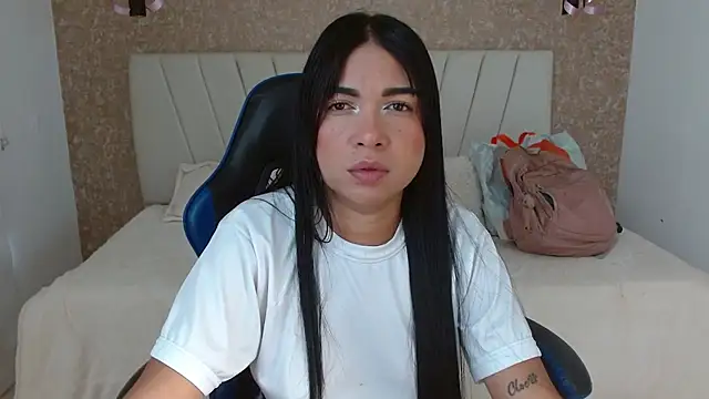 Snapshot of AliceSmity_ chatting on 30, 11, 2025 AliceSmity online show from 30, 11, 2025