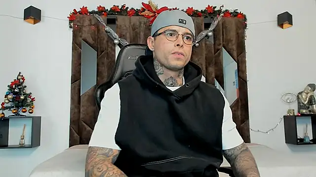 Snapshot of MATEO_DILUCA chatting on 16, 12, 2025 MATEO DILUCA online show from 16, 12, 2025