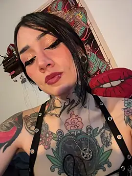 NinaHex online show from 18, 11, 2025