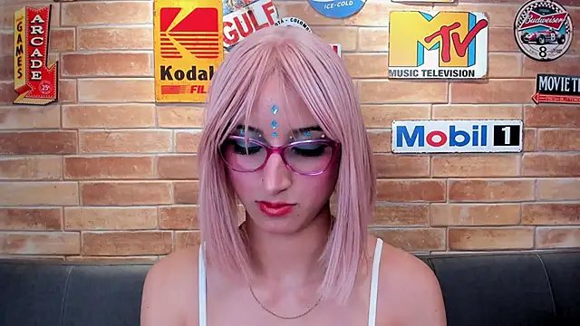 Snapshot of foxy_sharlotte chatting on 13, 11, 2025 foxy sharlotte online show from 13, 11, 2025