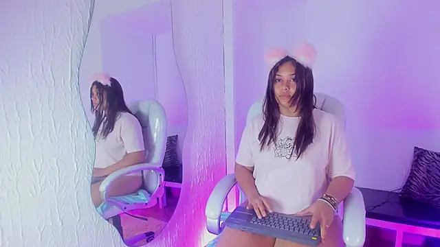 Abella bunny online show from 14, 11, 2025