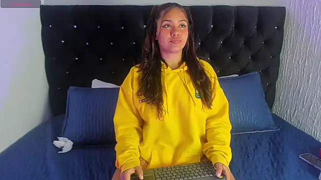 Abella bunny online show from 19, 11, 2025