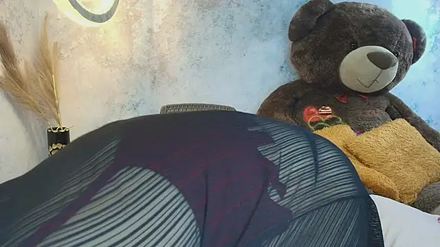 Snapshot of laliItaclark chatting on 5, 11, 2025 laliItaclark online show from 5, 11, 2025