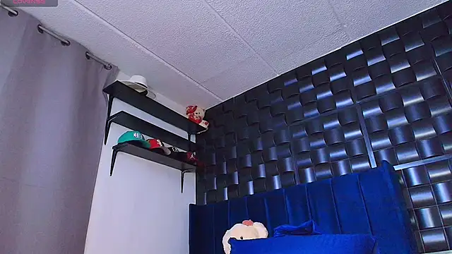 Snapshot of Kesha_rosse_ chatting on 30, 10, 2025 Kesha rosse online show from 30, 10, 2025