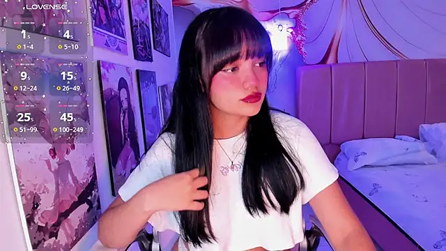 Snapshot of BellaGreen1 chatting on 27, 10, 2025 BellaGreen1 online show from 27, 10, 2025