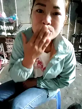 yeu-yeu online show from 4, 11, 2025