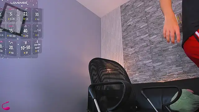 Snapshot of zack_joness18 chatting on 29, 10, 2025 zack joness18 online show from 29, 10, 2025