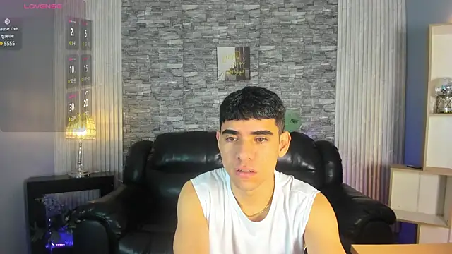 Snapshot of zack_joness18 chatting on 15, 11, 2025 zack joness18 online show from 15, 11, 2025