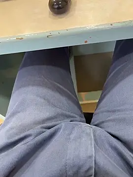 Snapshot of bitujd98 chatting on 6, 11, 2025 bitujd98 online show from 6, 11, 2025