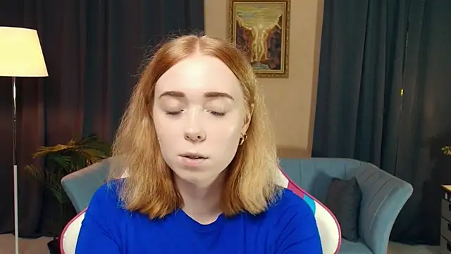 Snapshot of AddieOsler chatting on 24, 11, 2025 AddieOsler online show from 24, 11, 2025