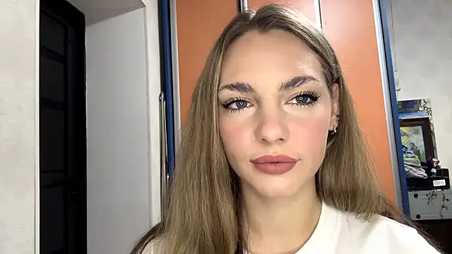 IlanaLafferty online show from 14, 11, 2025