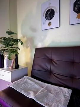 Snapshot of RileyFlame chatting on 20, 11, 2025 RileyFlame online show from 20, 11, 2025