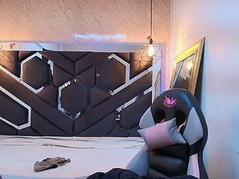 cataleya sambrano online show from 19, 11, 2025