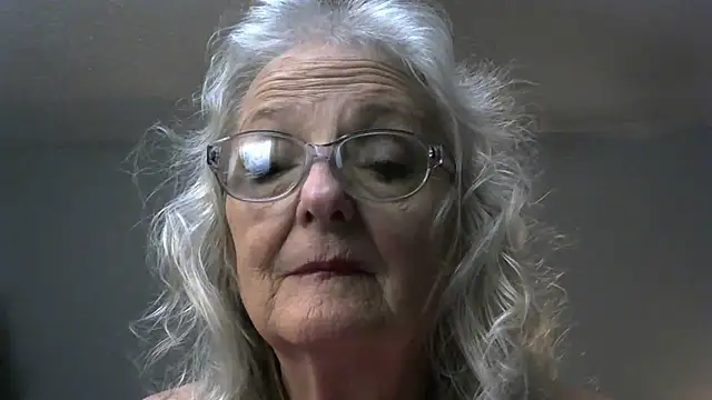 Snapshot of JoleneDelacroix chatting on 31, 10, 2025 JoleneDelacroix online show from 31, 10, 2025