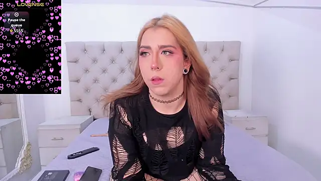 JanneBlossom  online show from 21, 11, 2025