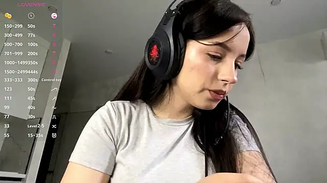 Snapshot of AngilaDoyal chatting on 4, 12, 2025 AngilaDoyal online show from 4, 12, 2025