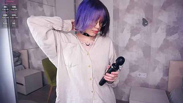 Snapshot of KellePourier chatting on 5, 11, 2025 KellePourier online show from 5, 11, 2025