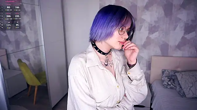 Snapshot of KellePourier chatting on 7, 11, 2025 KellePourier online show from 7, 11, 2025