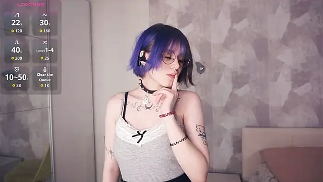 Snapshot of KellePourier chatting on 25, 11, 2025 KellePourier online show from 25, 11, 2025