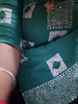 Snapshot of CUTE-GIRL-1 chatting on 5, 12, 2025 CUTE-GIRL-1 online show from 5, 12, 2025