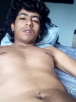 Snapshot of SkinniYamo chatting on 21, 2, 2026 SkinniYamo online show from 21, 2, 2026