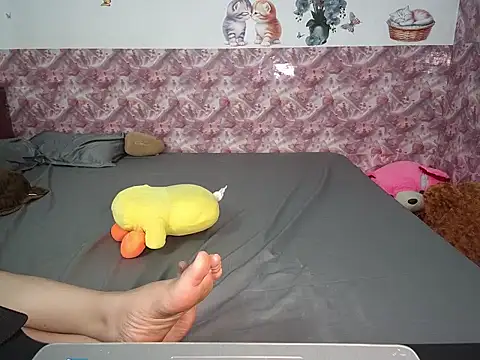 Snapshot of zubu_202 chatting on 13, 11, 2025 zubu 202 online show from 13, 11, 2025