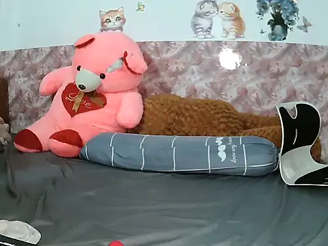 Snapshot of zubu_202 chatting on 24, 11, 2025 zubu 202 online show from 24, 11, 2025