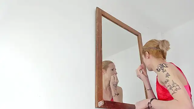 Snapshot of natacha_ferrer1 chatting on 28, 11, 2025 natacha ferrer1 online show from 28, 11, 2025