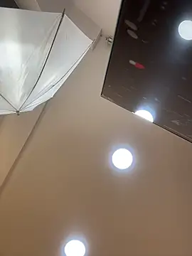 Hannahpradaa  online show from 20, 12, 2025