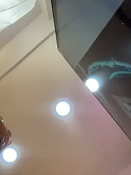 Hannahpradaa  online show from 17, 1, 2026