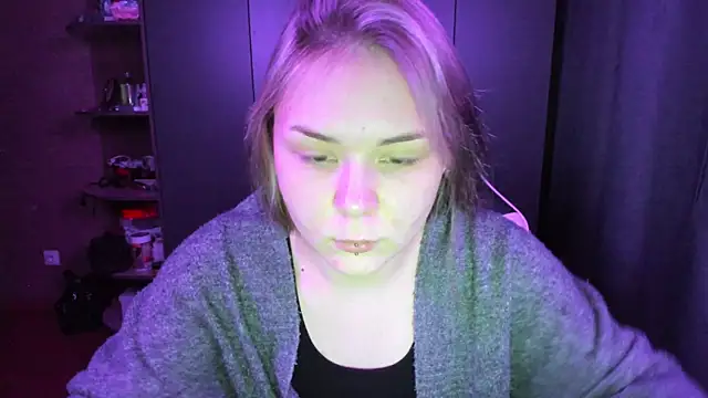 sophia lix online show from 8, 11, 2025