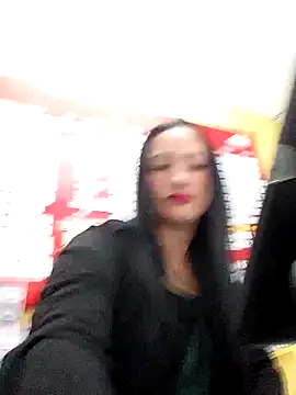 Danaluna online show from 6, 11, 2025