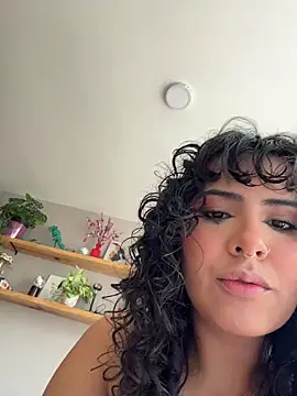 Snapshot of SugarTroubl33 chatting on 22, 11, 2025 SugarTroubl33 online show from 22, 11, 2025