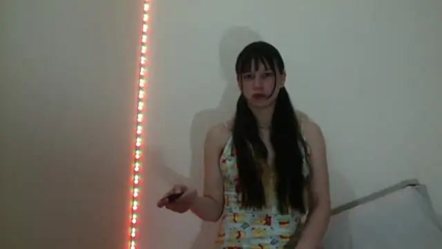 Snapshot of My_Meloddy chatting on 5, 12, 2025 My Meloddy online show from 5, 12, 2025