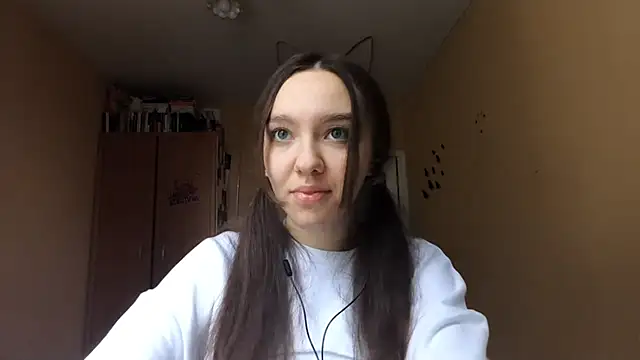 Kimixoo online show from 8, 11, 2025