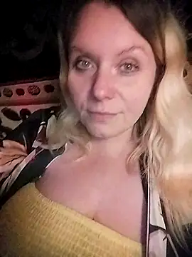 Snapshot of Lana-murr chatting on 31, 10, 2025 Lana-murr online show from 31, 10, 2025