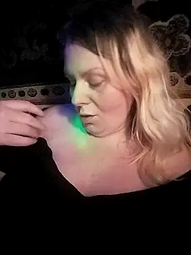 Snapshot of Lana-murr chatting on 16, 11, 2025 Lana-murr online show from 16, 11, 2025