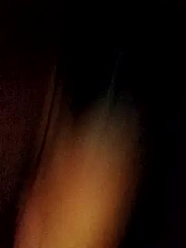 Snapshot of bella-la chatting on 4, 11, 2025 bella-la online show from 4, 11, 2025