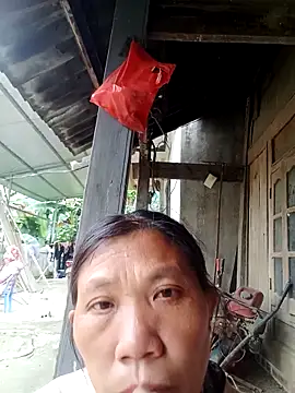 Snapshot of bella-la chatting on 20, 11, 2025 bella-la online show from 20, 11, 2025