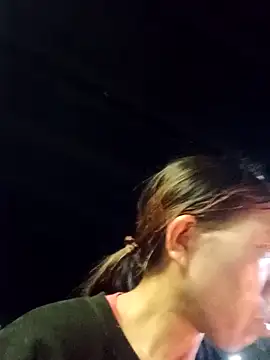 Snapshot of bella-la chatting on 24, 11, 2025 bella-la online show from 24, 11, 2025